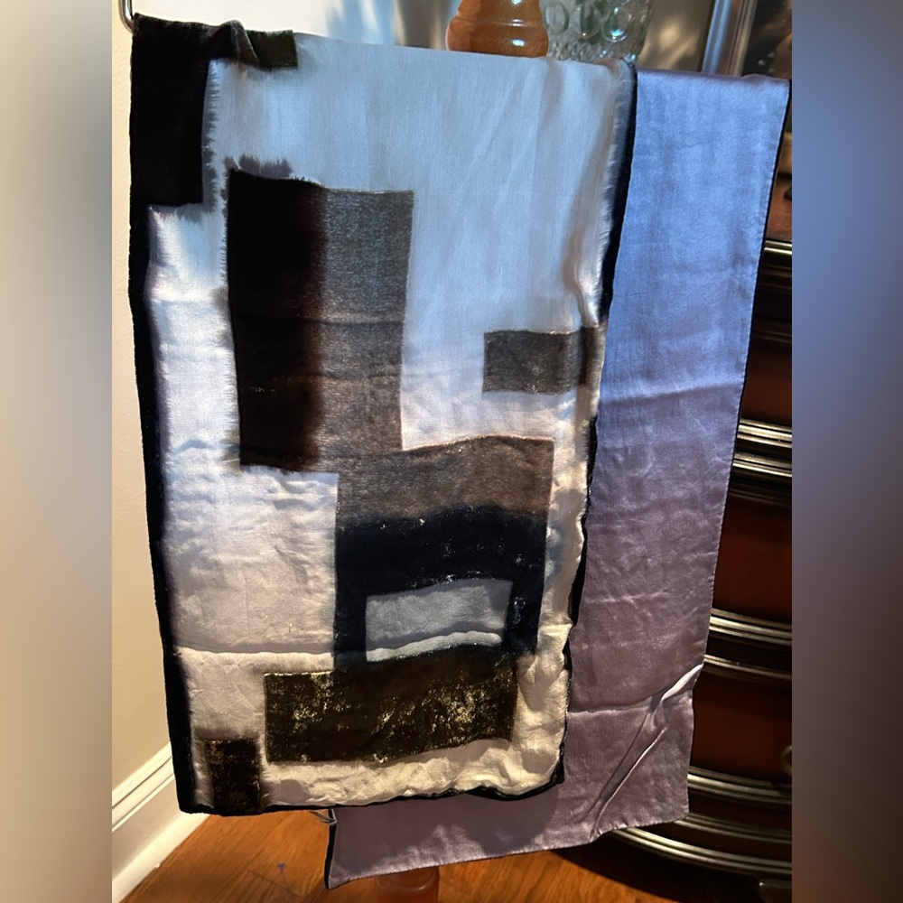 Vintage Women’s Abstract Patterned Velvet Lined Blue/brown Scarf.